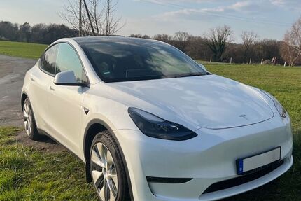 Tesla Model Y 90.295 km 29.900 &euro; Bergisch Gladbach 51429