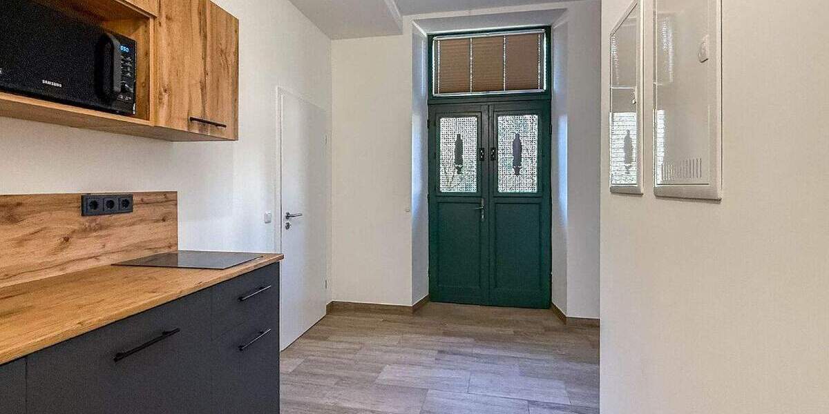 Gewerbeobjekt Overath Untereschbach - 6 Zimmer, 133 m&sup2;, 185.000&euro; | Angebot:24252029