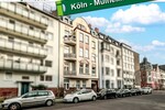 Entkernte Erdgeschoss-Wohnung mit eigenem Garten