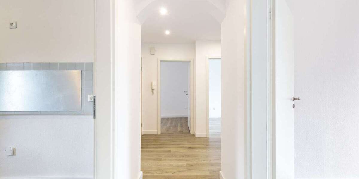 Etagenwohnung Erftstadt / Blessem Blessem - 5 Zimmer, 115 m&sup2;, 1.300&euro; | Angebot:25971208