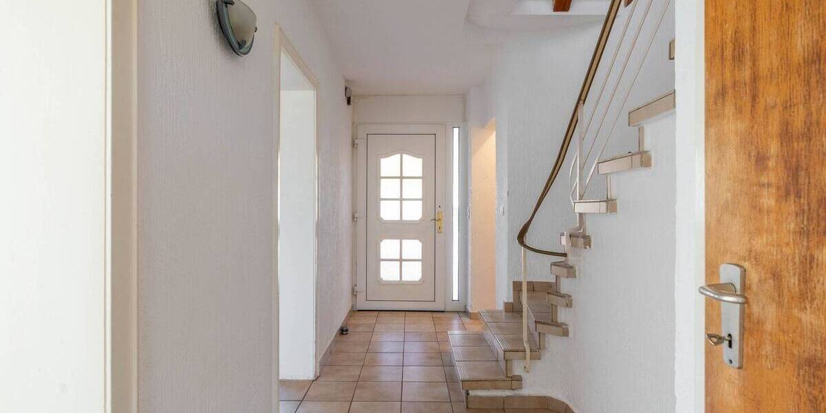 Doppelhaushälfte Bonn / Niederholtorf Niederholtorf - 7 Zimmer, 169 m&sup2;, 498.000&euro; | Angebot:26105598