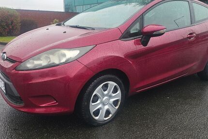 Ford Fiesta 144.000 km 2.700 &euro; Köln 50739