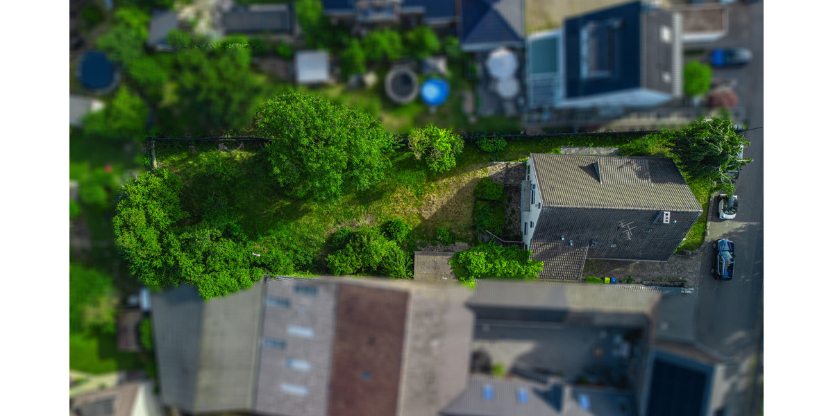 Rheinblick, Gartenidylle und Entwicklungspotential - Einfamilienhaus Köln Porz | Angebot:25783620