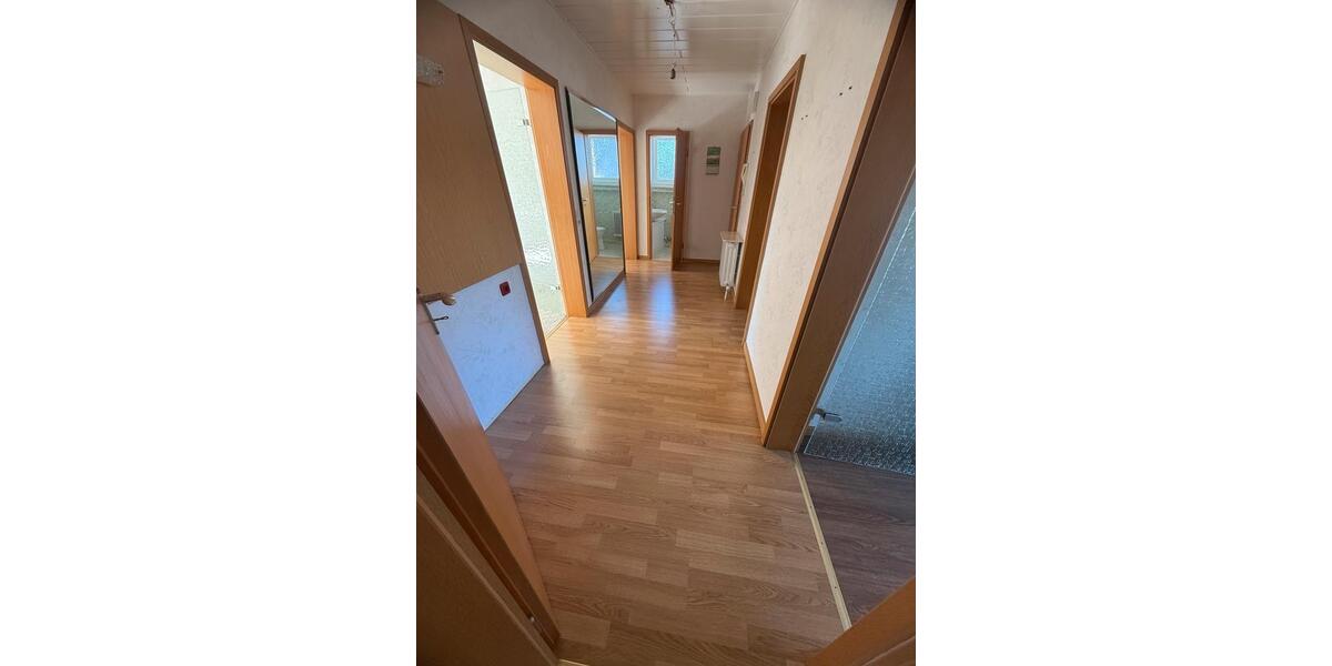 Etagenwohnung Hürth - 3 Zimmer, 78 m&sup2;, 1.500&euro; | Angebot:26702232