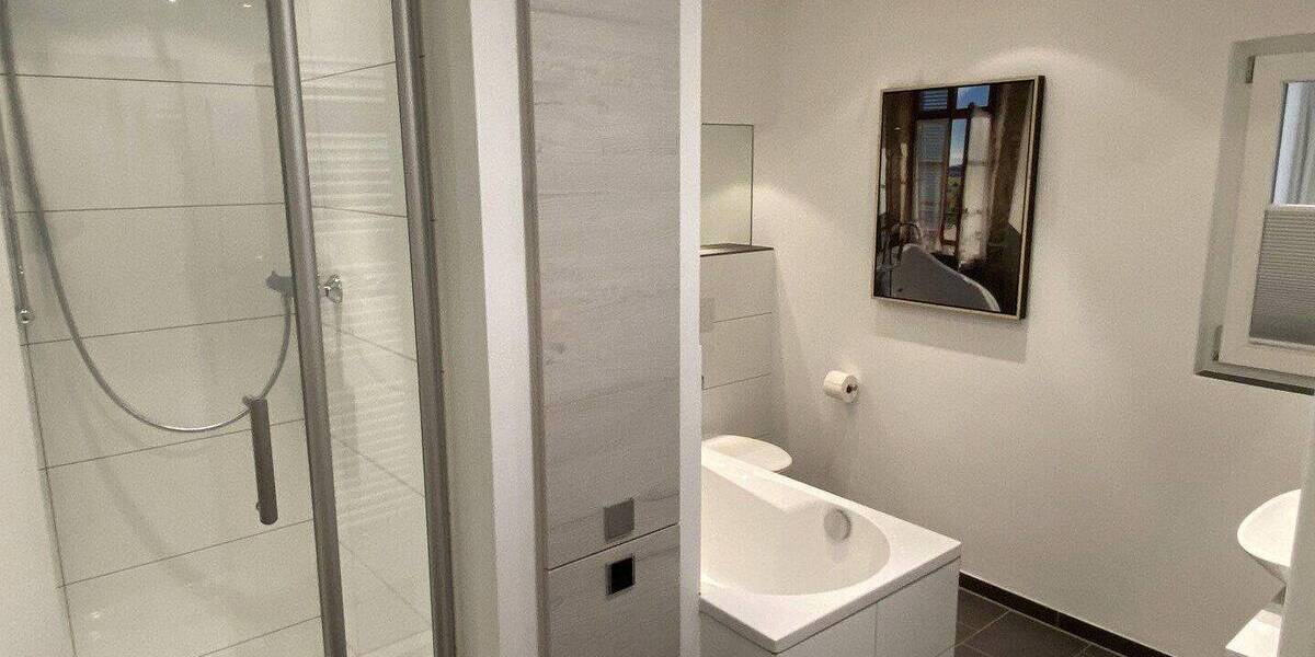 Etagenwohnung Köln Bayenthal - 2 Zimmer, 90 m&sup2;, 2.050&euro; | Angebot:26929407