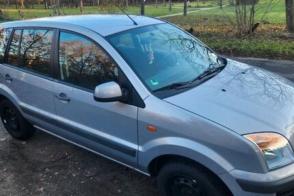 Ford Fusion 53.000 km 5.900 € Bergisch-Gladbach 51429