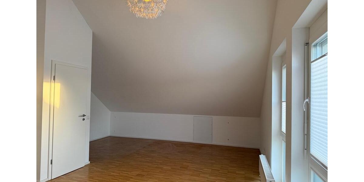 Doppelhaushälfte Sankt Augustin - 4 Zimmer, 125 m&sup2;, 1.420&euro; | Angebot:25393865