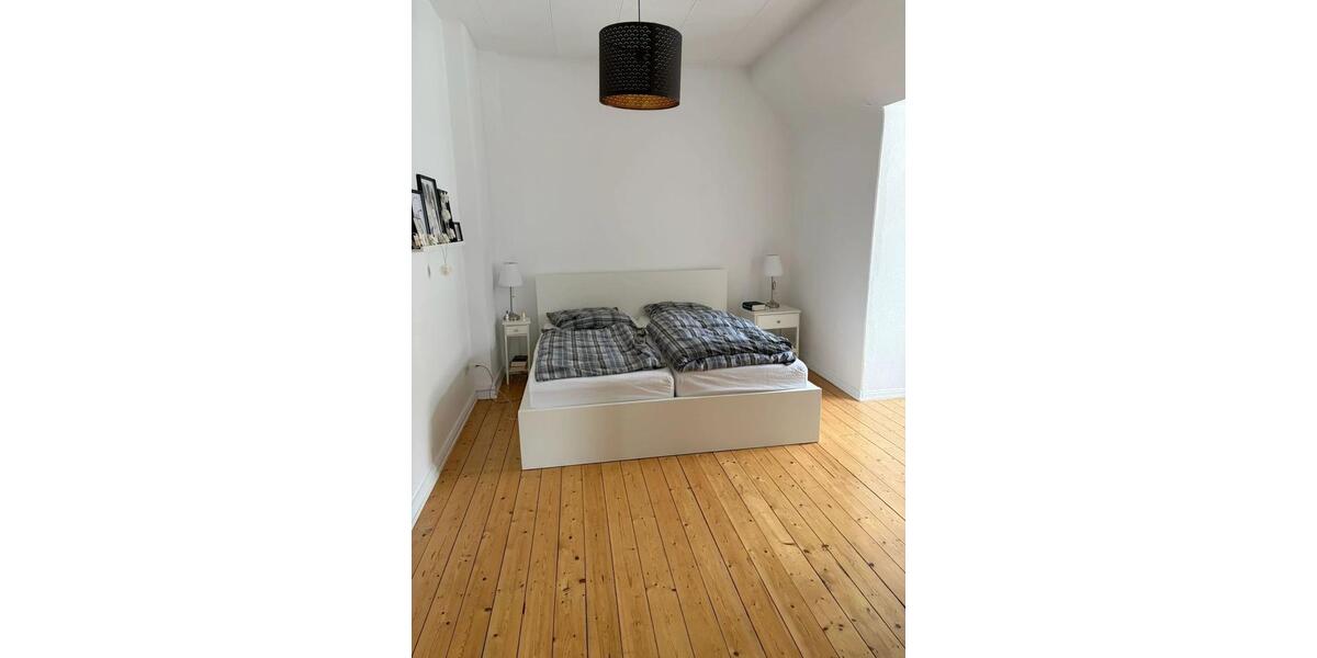 Etagenwohnung Bonn Gronau - 3 Zimmer, 85 m&sup2;, 1.100&euro; | Angebot:25378993