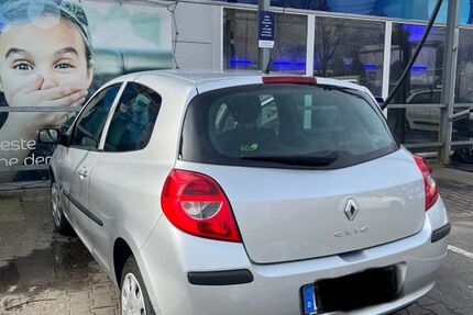 Renault Clio 125.000 km 1.899 € langenfeld 40764