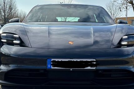 Porsche Taycan 12.000 km 66.500 &euro; Bergheim 50129