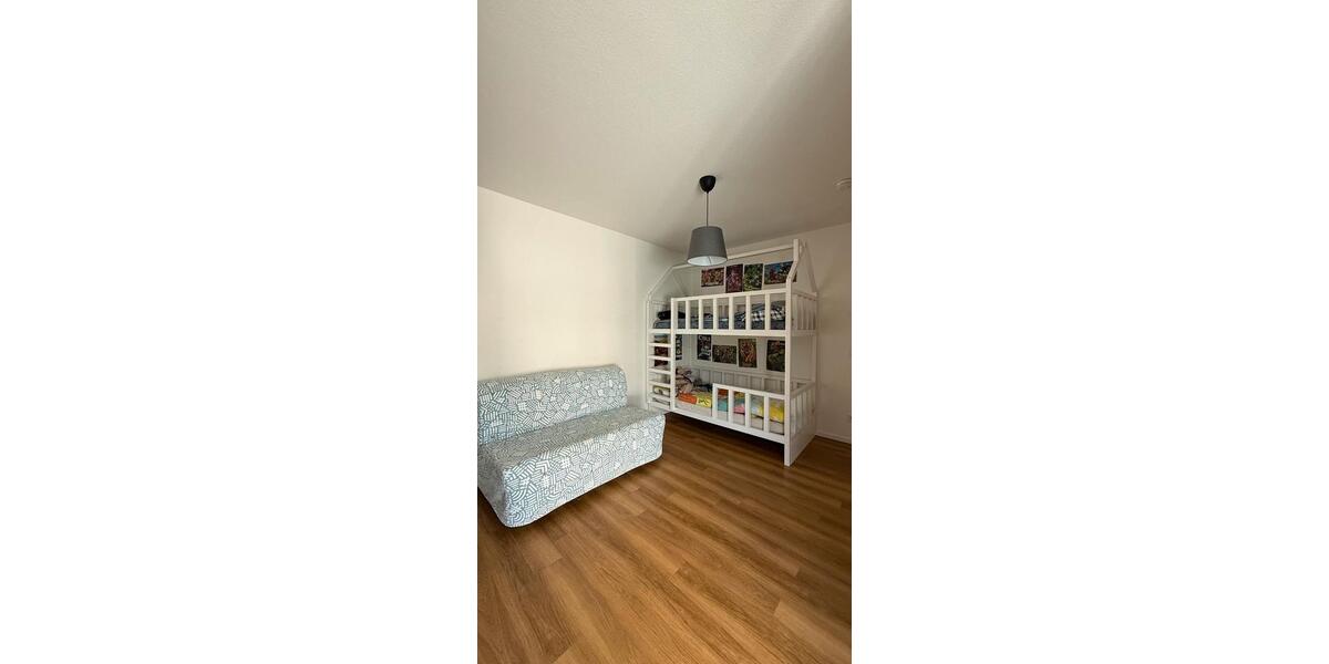 Etagenwohnung Bergisch Gladbach - 3 Zimmer, 82 m&sup2;, 1.184&euro; | Angebot:25417346