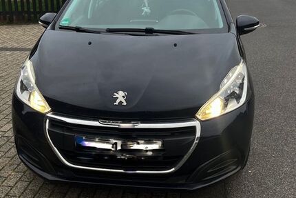 Peugeot 208 92.000 km 4.990 € Zülpich 53909