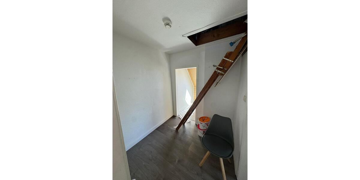 Dachgeschoßwohnung Köln Mülheim - 1 Zimmer, 34 m&sup2;, 580&euro; | Angebot:26381673
