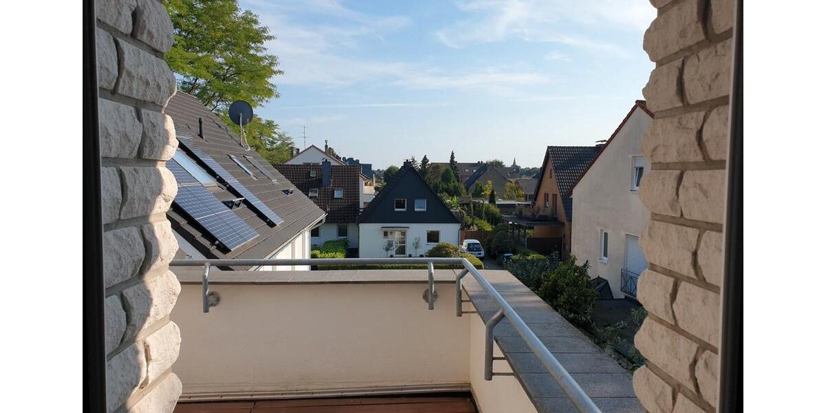 Dachgeschoßwohnung Langenfeld (Rheinland) - 3 Zimmer, 85 m&sup2;, 289.000&euro; | Angebot:27297517