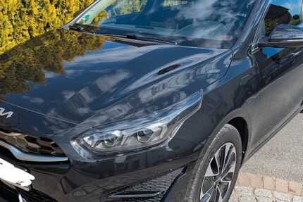 Kia ceed Sportswagon 82.600 km 16.000 &euro; Bornheim 53332