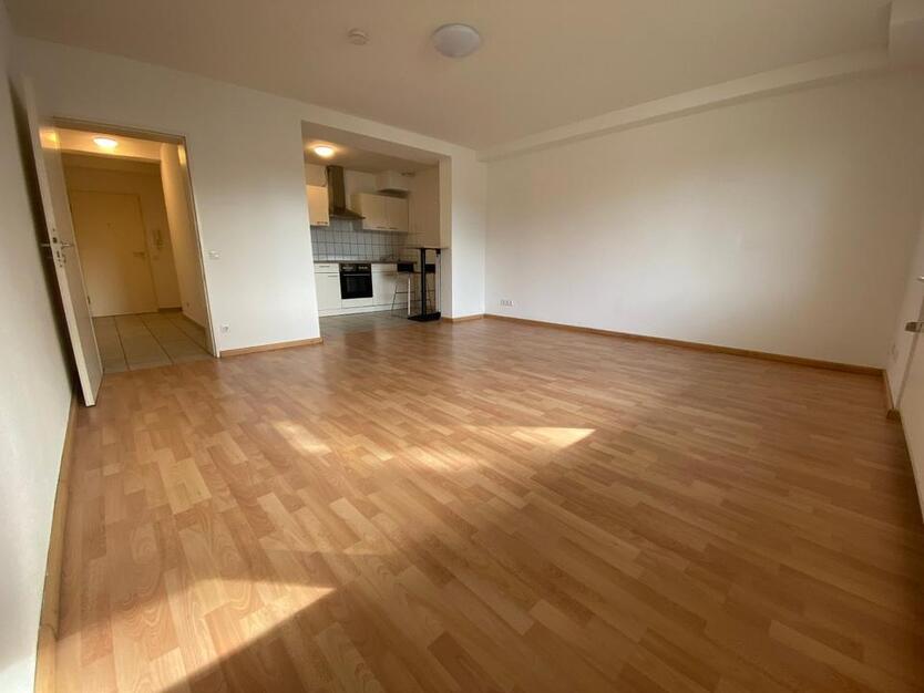 schöne Wohnung in Solingen Ohligs mit Küche und Stellplatz zimmer