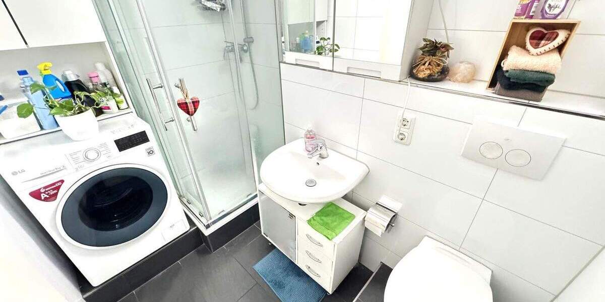 Etagenwohnung Köln Ostheim - 3 Zimmer, 66 m&sup2;, 215.000&euro; | Angebot:25089295