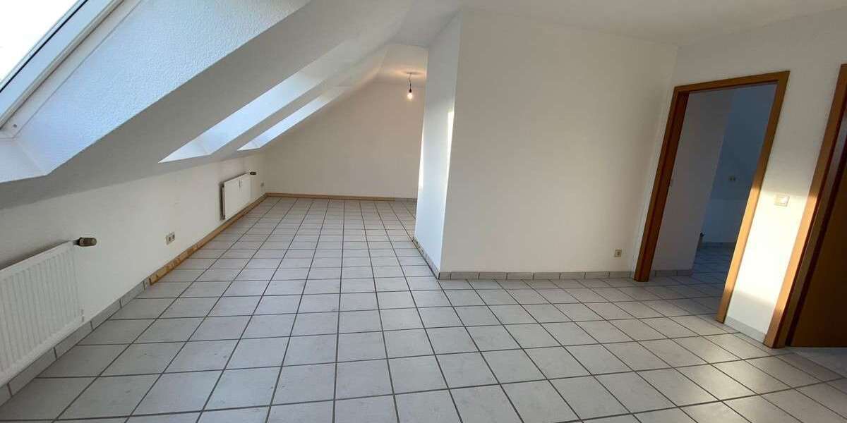 Etagenwohnung Solingen Burg - 2 Zimmer, 48 m&sup2;, 490&euro; | Angebot:26854294