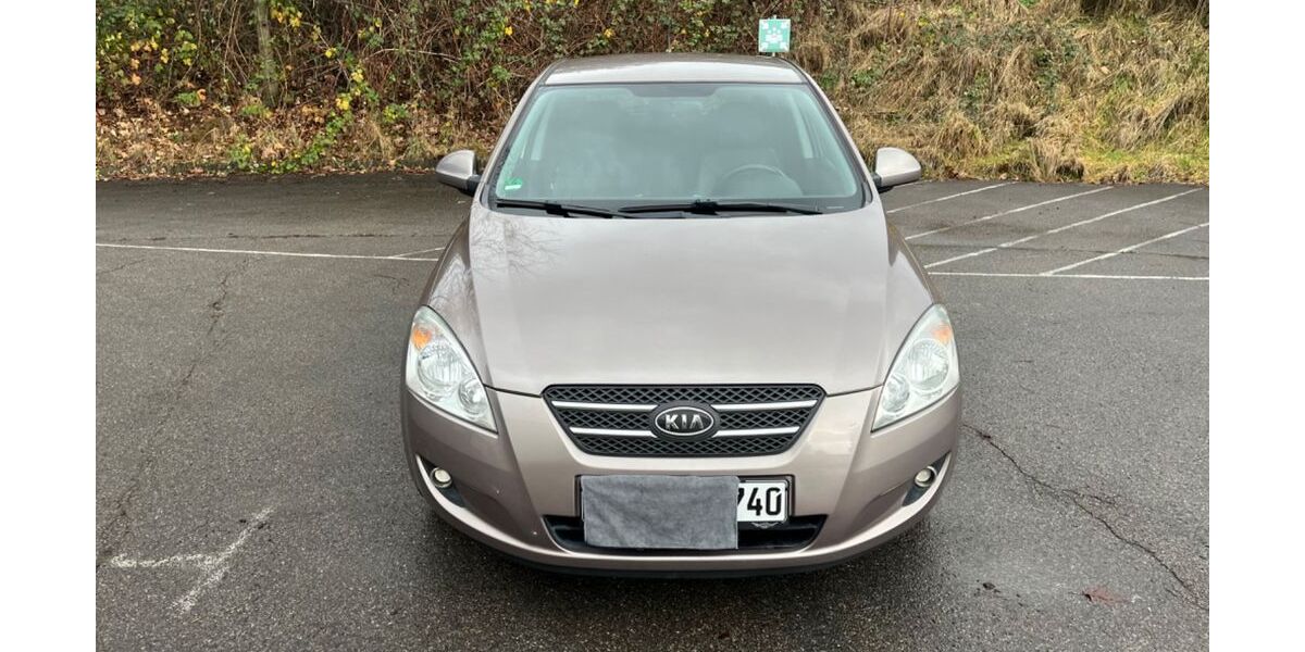 Kia ceed / Ceed 99.412 km 3.100 € Solingen 42651