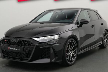 Audi RS3 2.009 km 82.480 &euro; Leverkusen 51373