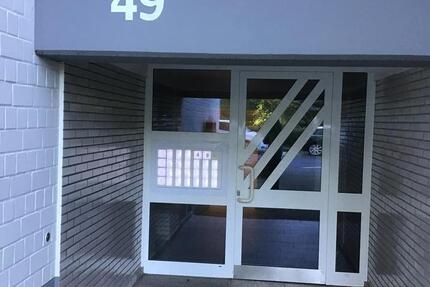 Zwei-Zimmer-Wohnung mit Balkon & Schwimmbad! Solingen Wald 2 zimmer