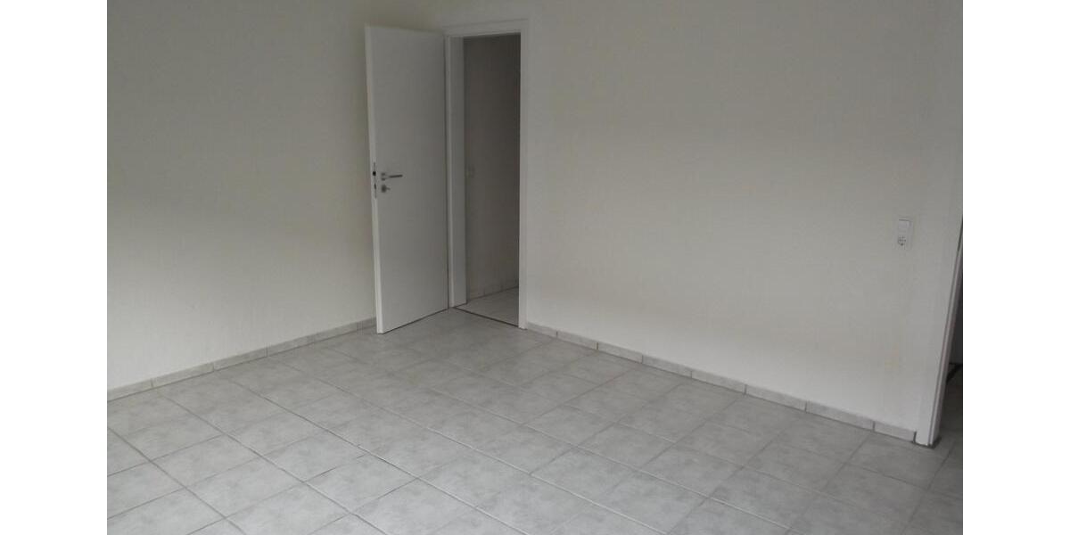 Erdgeschoßwohnung Köln Mülheim - 1.5 Zimmer, 30 m&sup2;, 125.000&euro; | Angebot:23747005