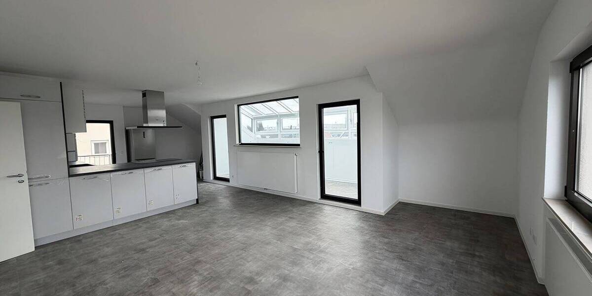 Etagenwohnung Sankt Augustin Hangelar - 2 Zimmer, 102 m&sup2;, 1.310&euro; | Angebot:26108266