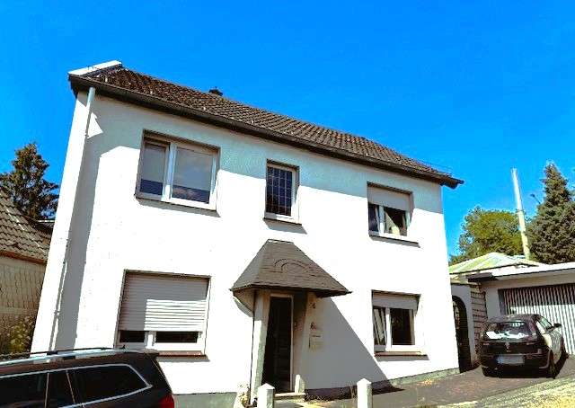 Haus zum Kaufen in Solingen 349.000 € 154 m² 7 zimmer