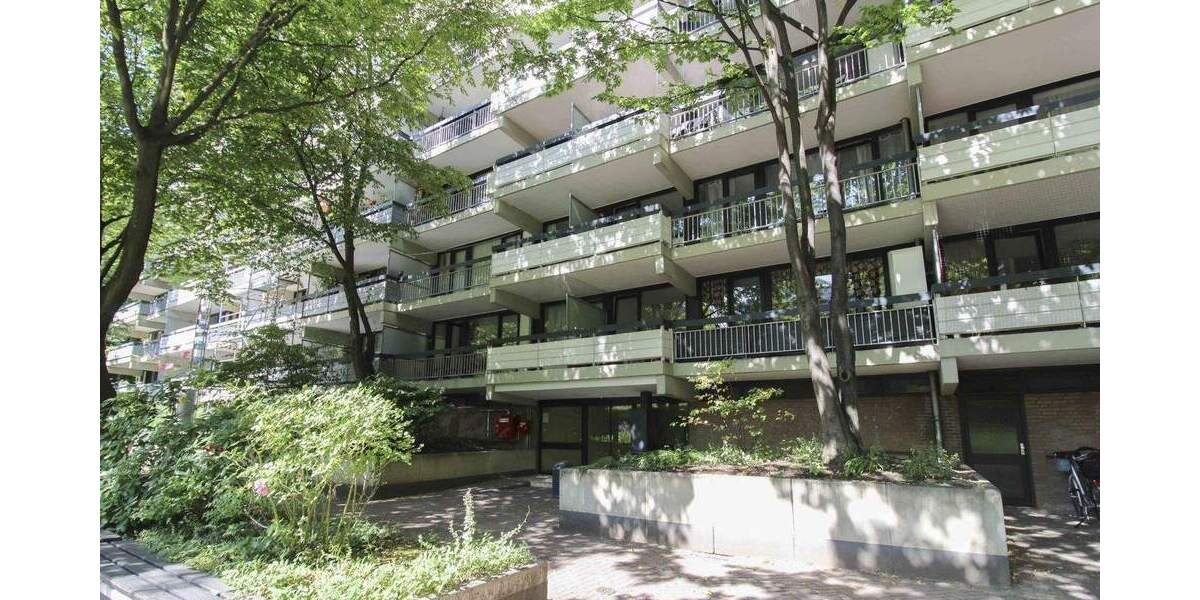 Charmante Barrierefreie 3-Zimmer-Wohnung mit zwei Balkonen und Tiefgaragenstellplatz in Köln-Weiden 3 zimmer