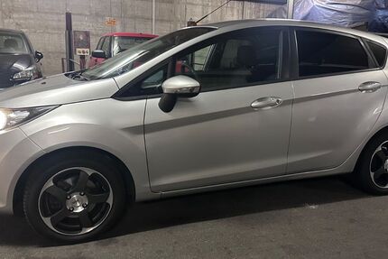 Ford Fiesta 92.000 km 6.900 € Köln 50969