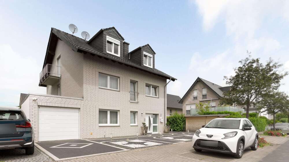 Einfamilienhaus Kerpen Buir - 8 Zimmer, 249 m&sup2;, 960.000&euro; | Angebot:27104254