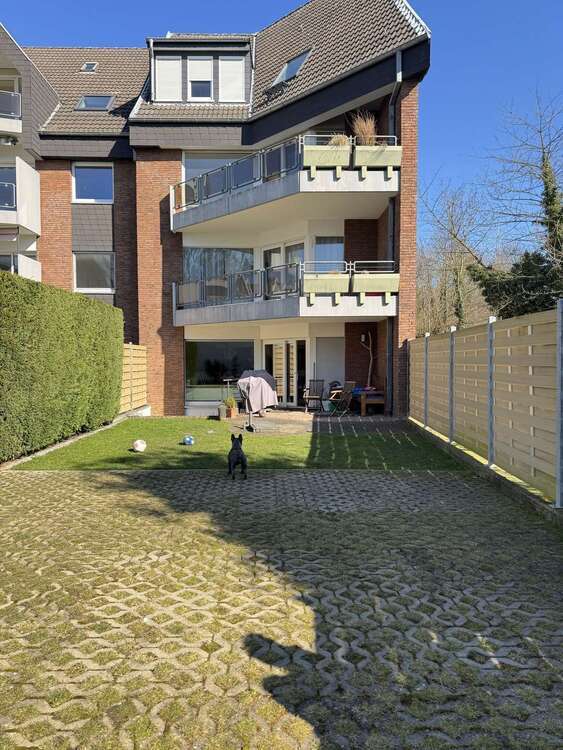 Wohnung zum Kaufen in Niederkassel 239.000 € 68 m²
