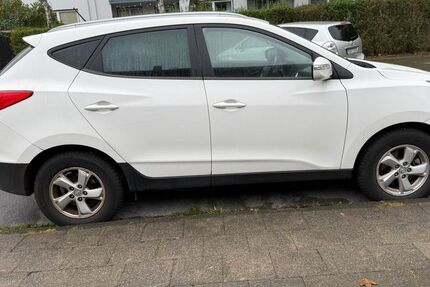 Hyundai ix35 82.000 km 9.900 € Hilden 40724