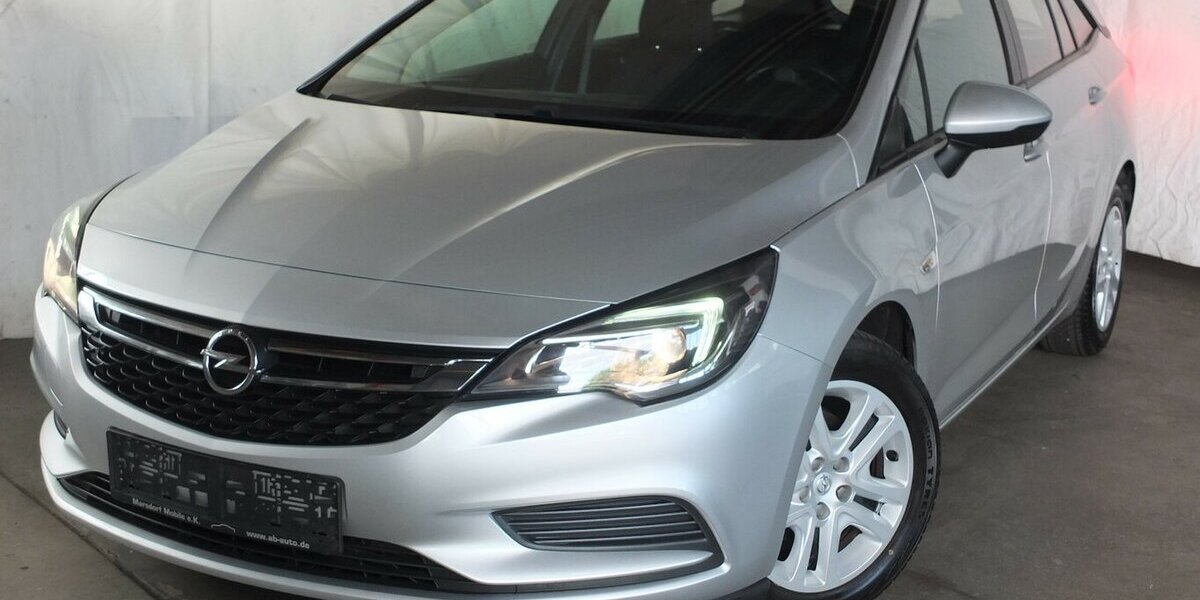 Opel Astra EDITION NAVI KLIMA TEMPOMAT BLUETOOTH 99.125 km 9.750 € Köln 50858