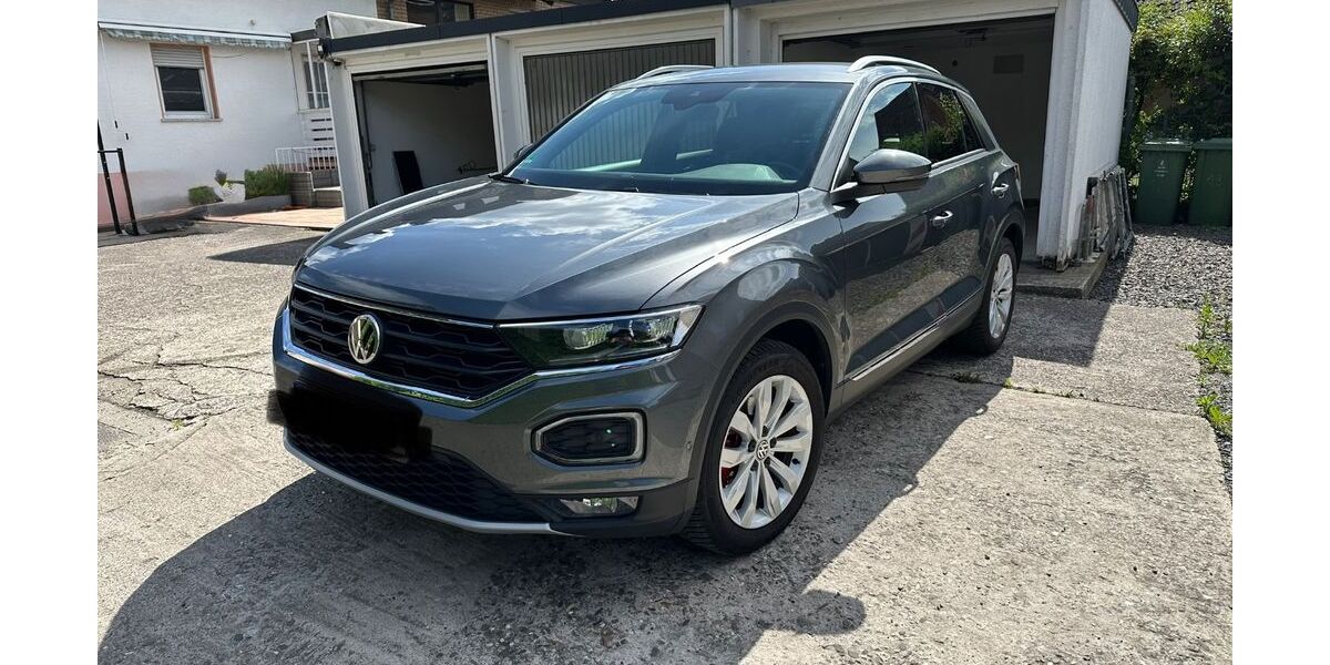VW T-Roc 76.119 km 23.300 &euro; Troisdorf 53844