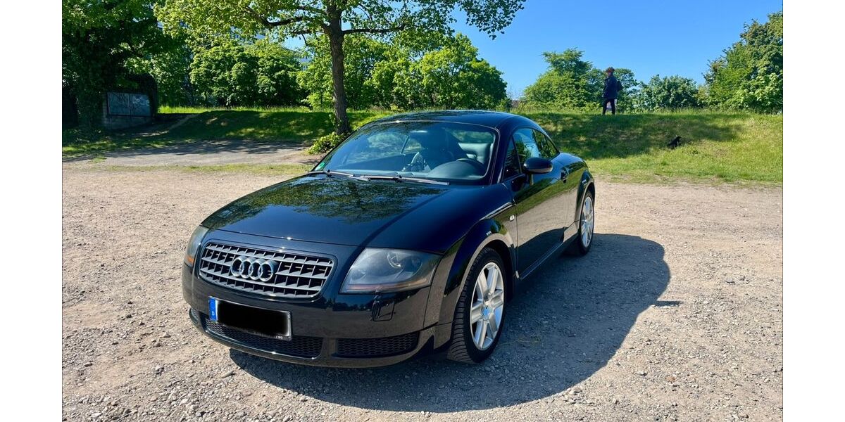 Audi TT 136.093 km 9.500 &euro; Köln 50735