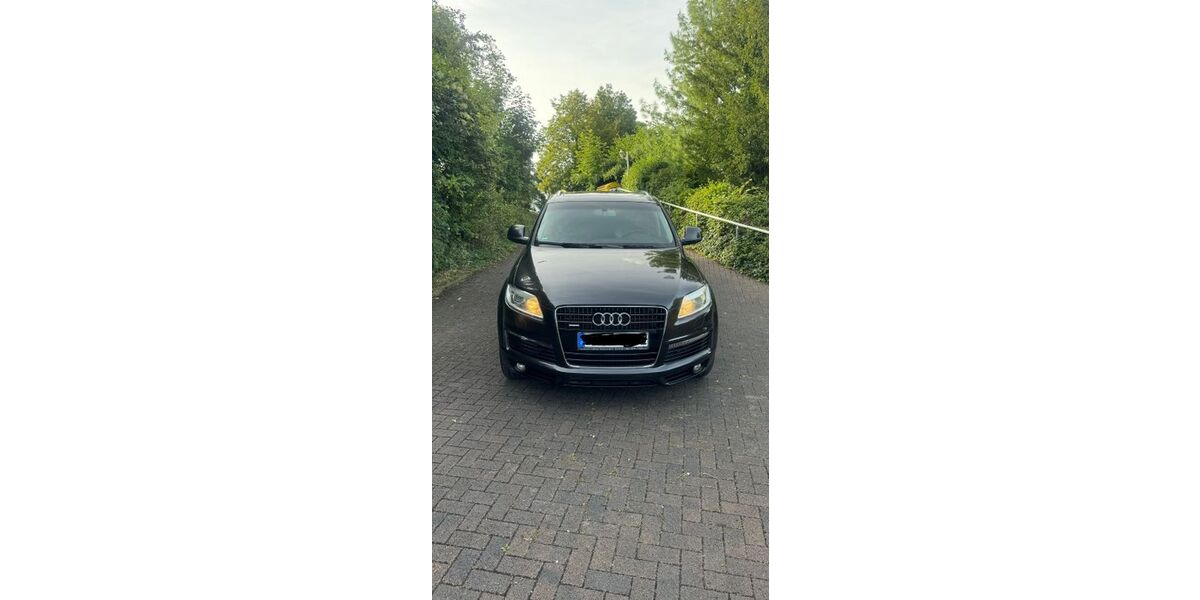 Audi Q7 243.022 km 11.800 &euro; Bonn 53179