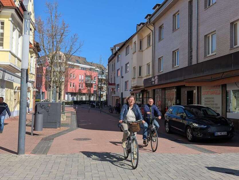 Wohnung zum Kaufen in Troisdorf 238.000 € 83.4 m² 4 zimmer