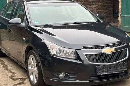 Chevrolet Cruze 233.000 km 2.995 &euro; Köln 51143