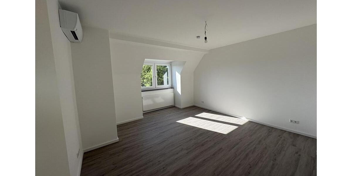Maisonettenwohnung Köln Lindenthal - 4 Zimmer, 105 m&sup2;, 2.200&euro; | Angebot:26384129