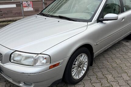 Volvo S80 177.000 km 1.990 &euro; Köln 50739