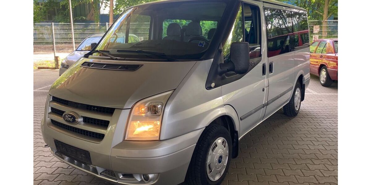 Ford Transit 199.900 km 7.950 &euro; Köln 51109