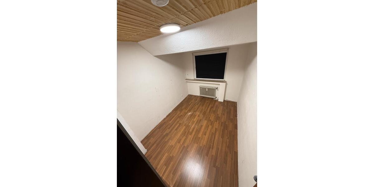Dachgeschoßwohnung Köln Mülheim - 2 Zimmer, 10 m&sup2;, 575&euro; | Angebot:26103008