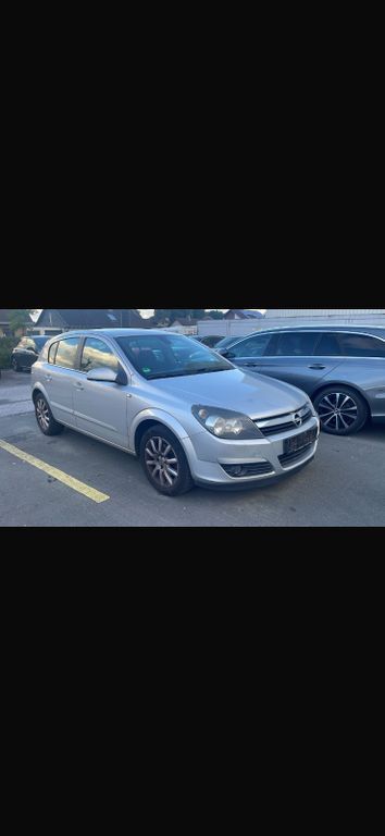 Opel Astra 202.000 km 1.000 € Solingen 42699