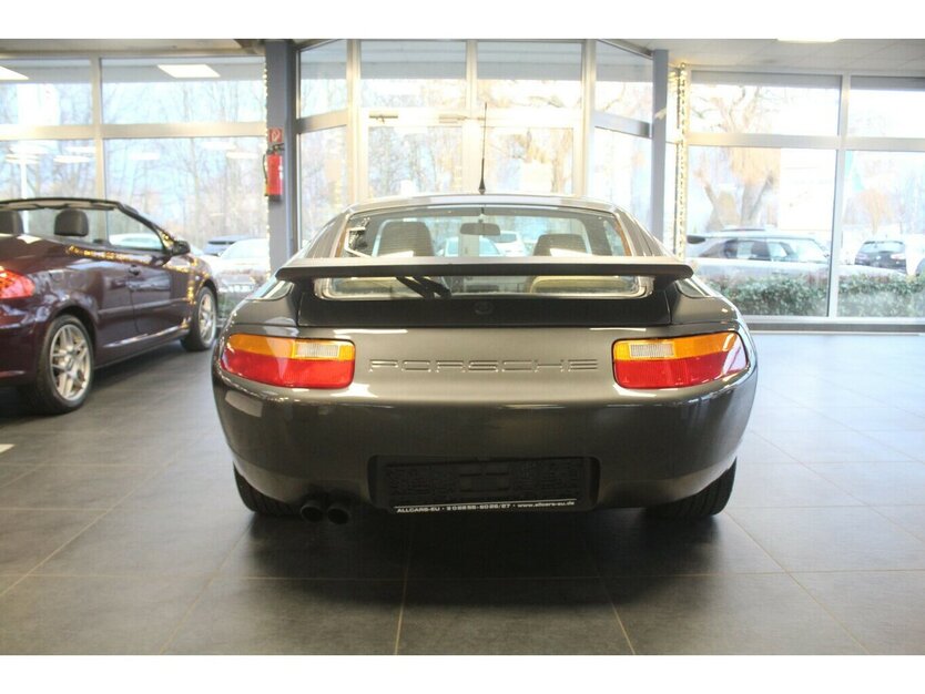 Porsche 928 GT - OLDTIMER - Schiebedach - Klima - 122.303 km 46.980 € Euskirchen 53881