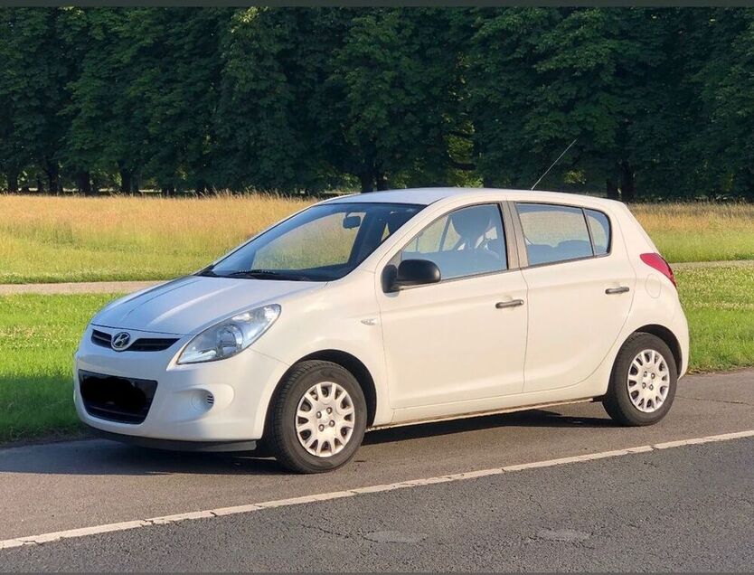 i20