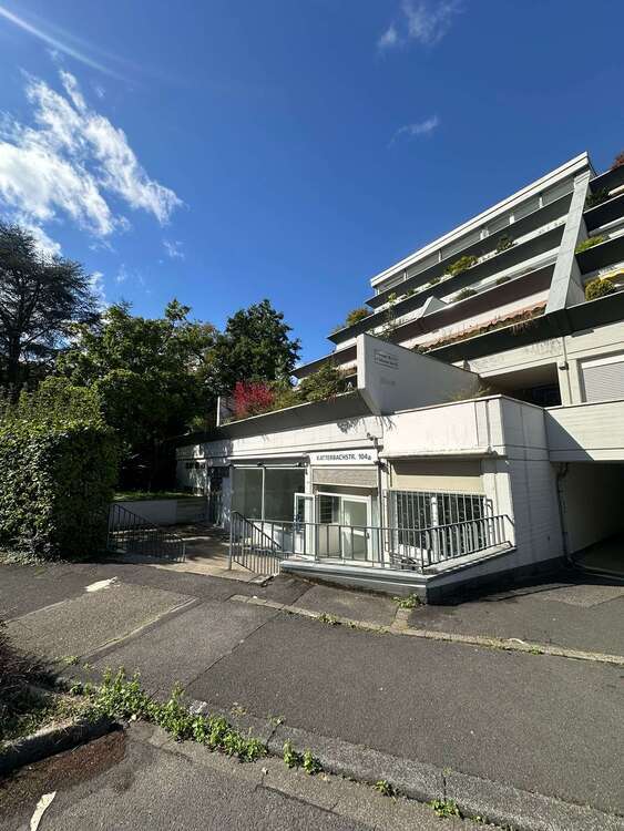 Wohnung zum Kaufen in Bergisch Gladbach 169.000 € 239.2 m² 6 zimmer