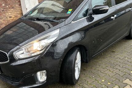 Kia Carens 227.717 km 4.490 € Köln 51069