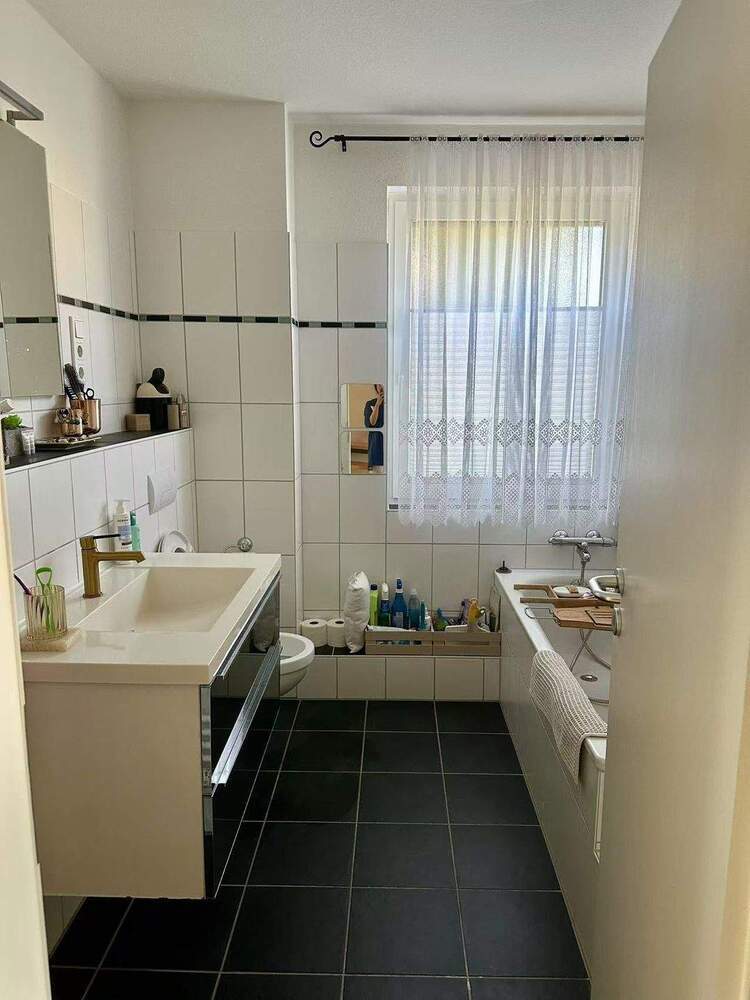 Geräumiges Familienhaus mit Terrasse in Rommerskirchen