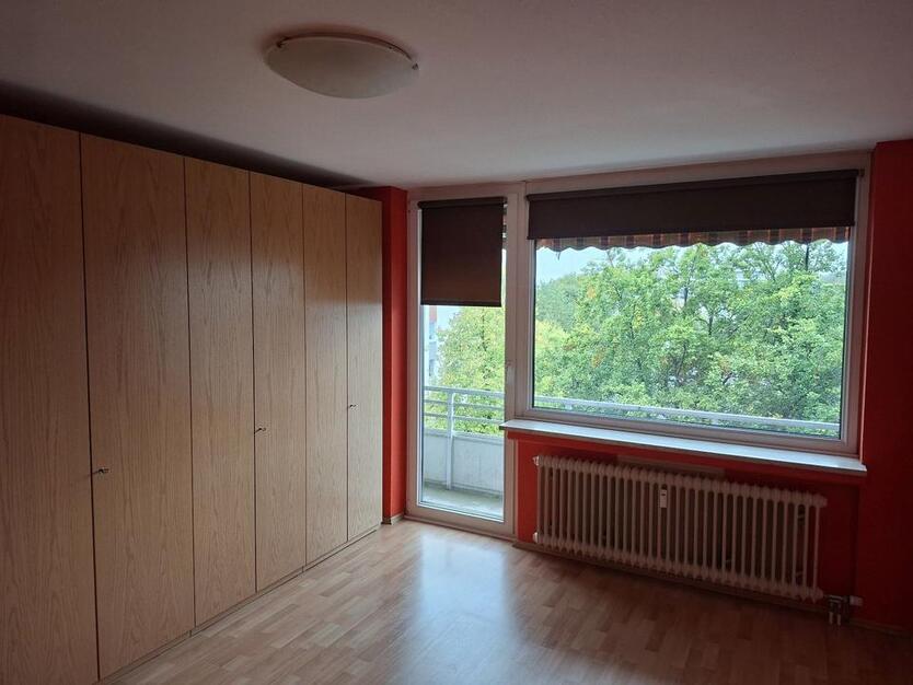 Wohnliche 3-Zimmer-Wohnung mit zwei Balkonen in begehrter Lage zimmer